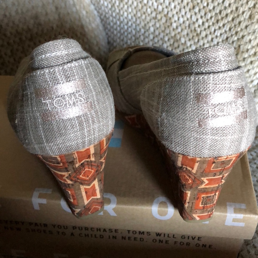 Toms Wedges